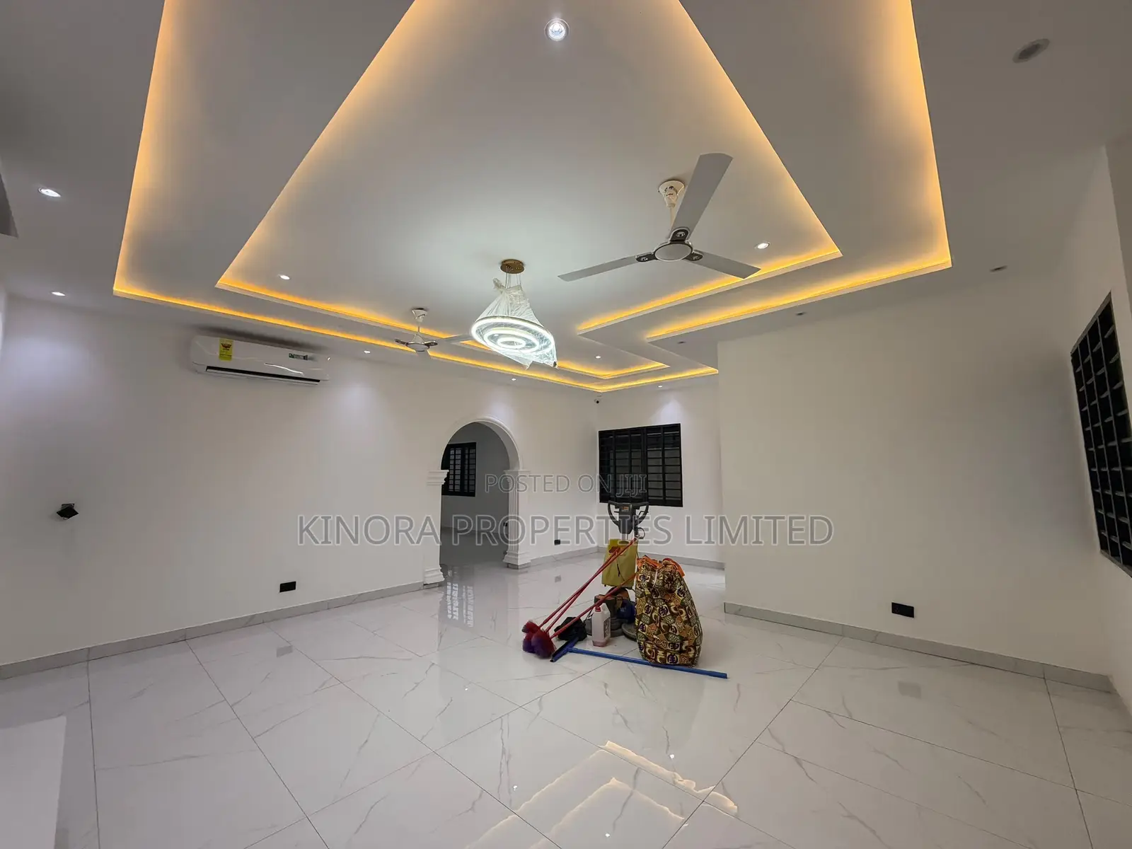 4bdrm Duplex in Ashaley Botwe for rent