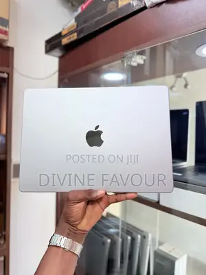 Laptop Apple MacBook Pro 2021 M1 16GB Apple M1 Pro SSD 512GB
