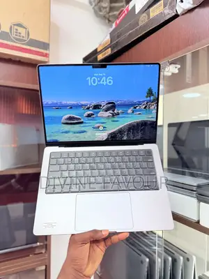 Laptop Apple MacBook Pro 2021 M1 16GB Apple M1 Pro SSD 512GB