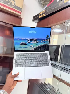 Laptop Apple MacBook Pro 2021 M1 16GB Apple M1 Pro SSD 512GB