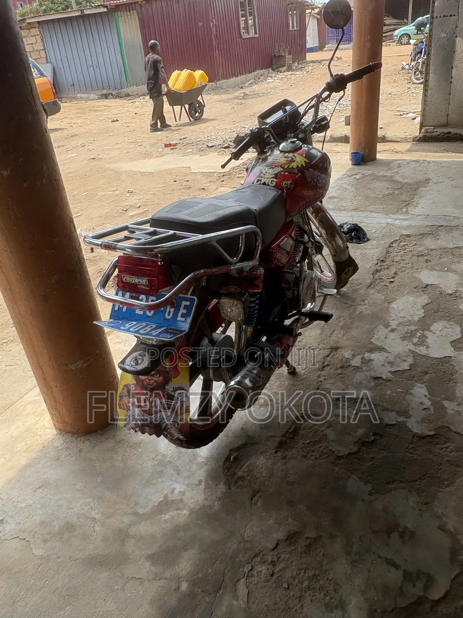 Royal Motorcycle 2025 Red