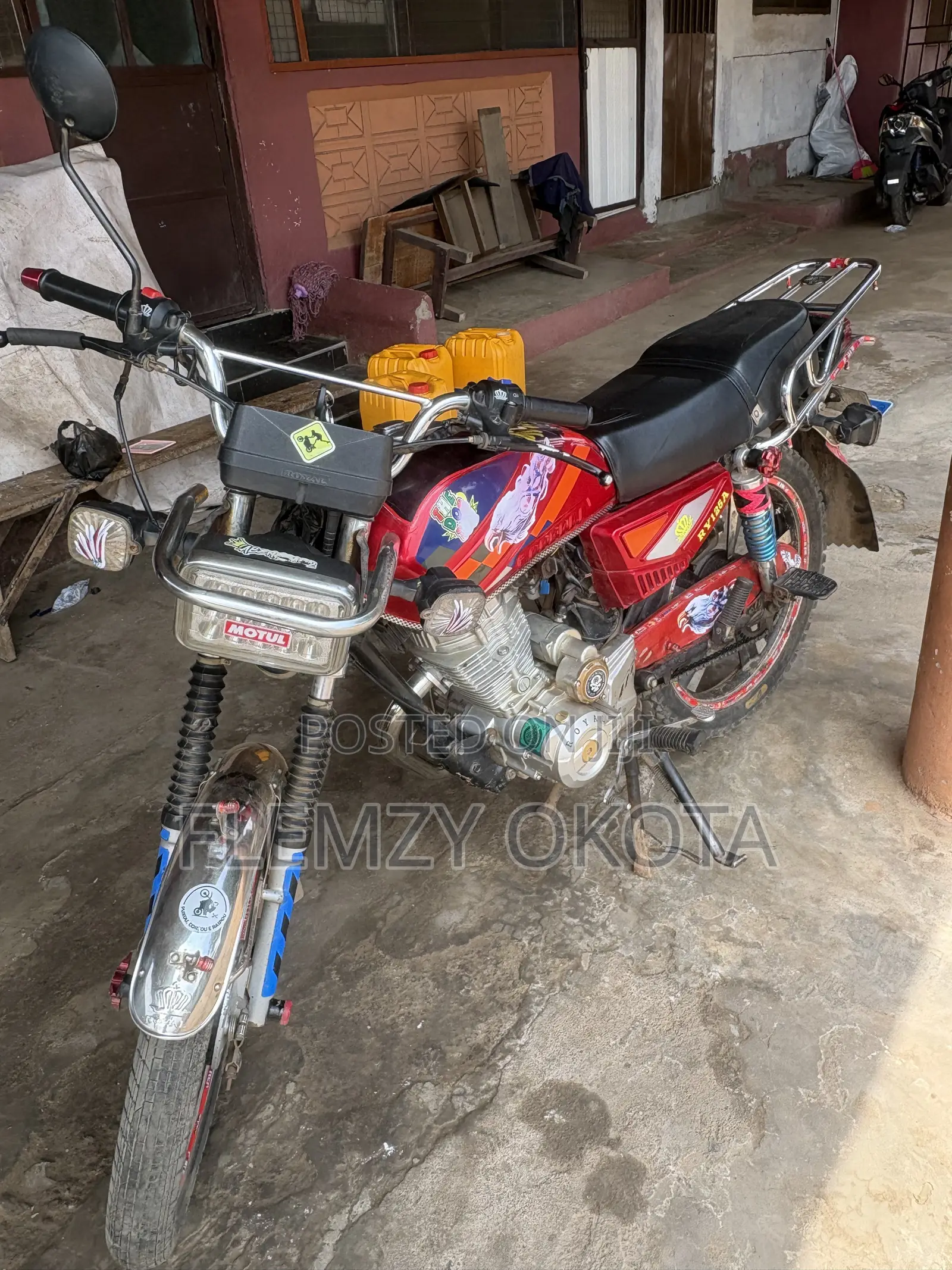 Royal Motorcycle 2025 Red