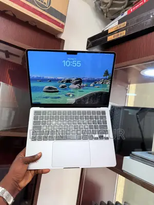 Laptop Apple MacBook Air 2022 M2 8GB Apple M2 SSD 256GB