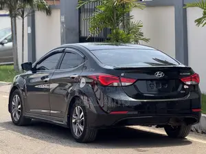 Hyundai Elantra SE Sedan FWD (1.8L 4cyl 6A) 2016 Black