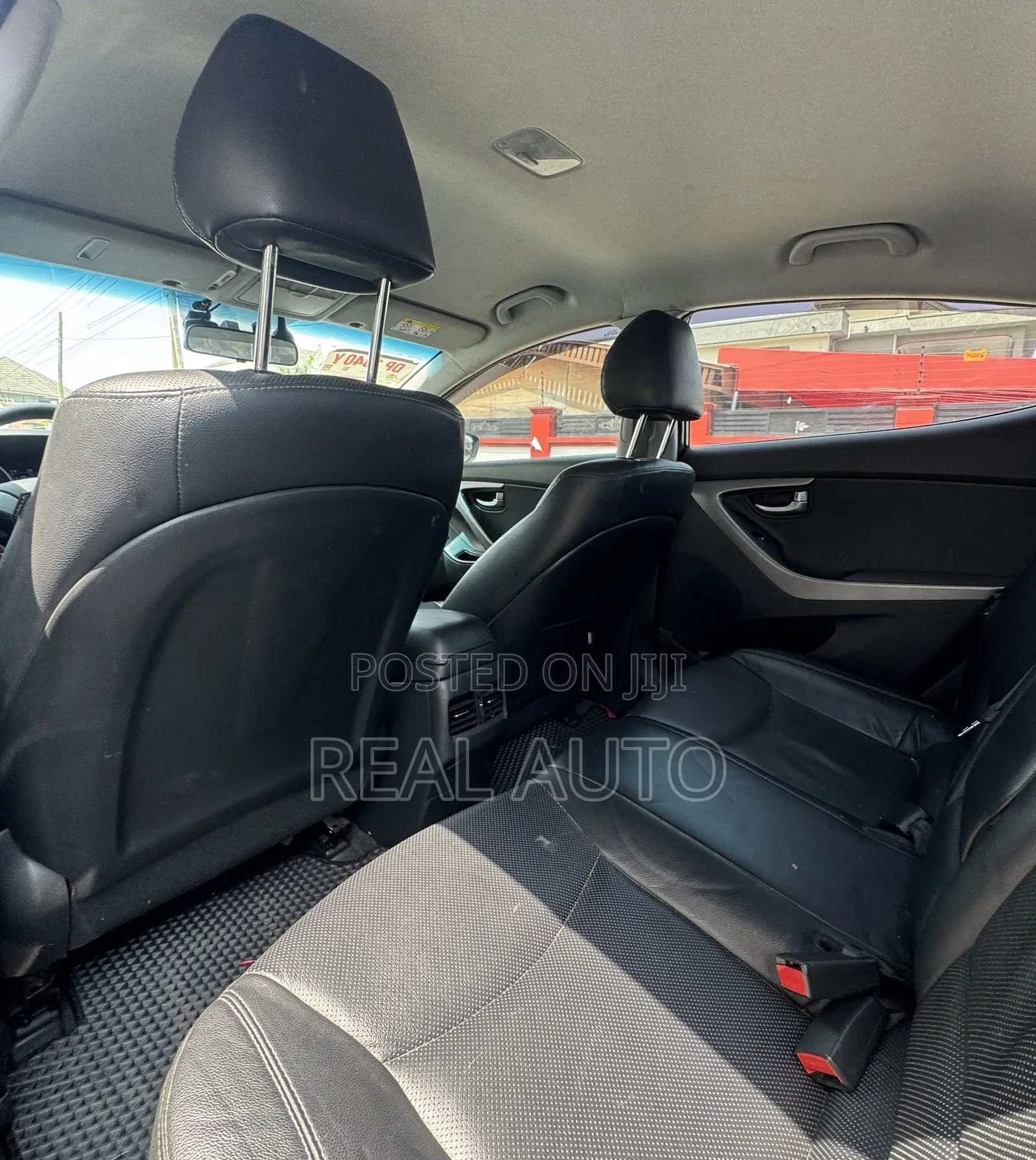 Hyundai Elantra SE Sedan FWD (1.8L 4cyl 6A) 2016 Black