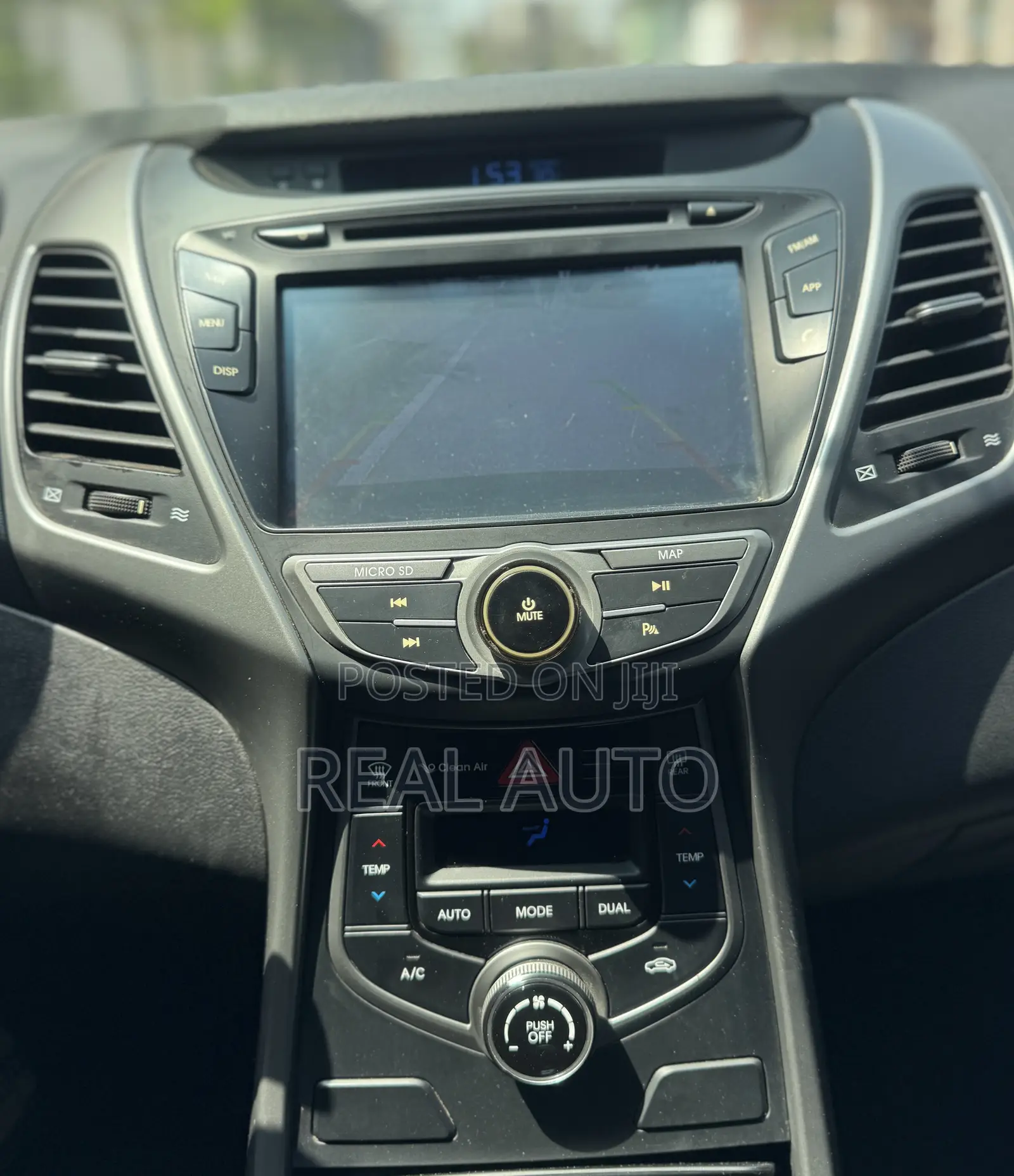 Hyundai Elantra SE Sedan FWD (1.8L 4cyl 6A) 2016 Black
