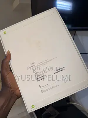 New Apple iPad Pro 13 (2025) 256 GB Black
