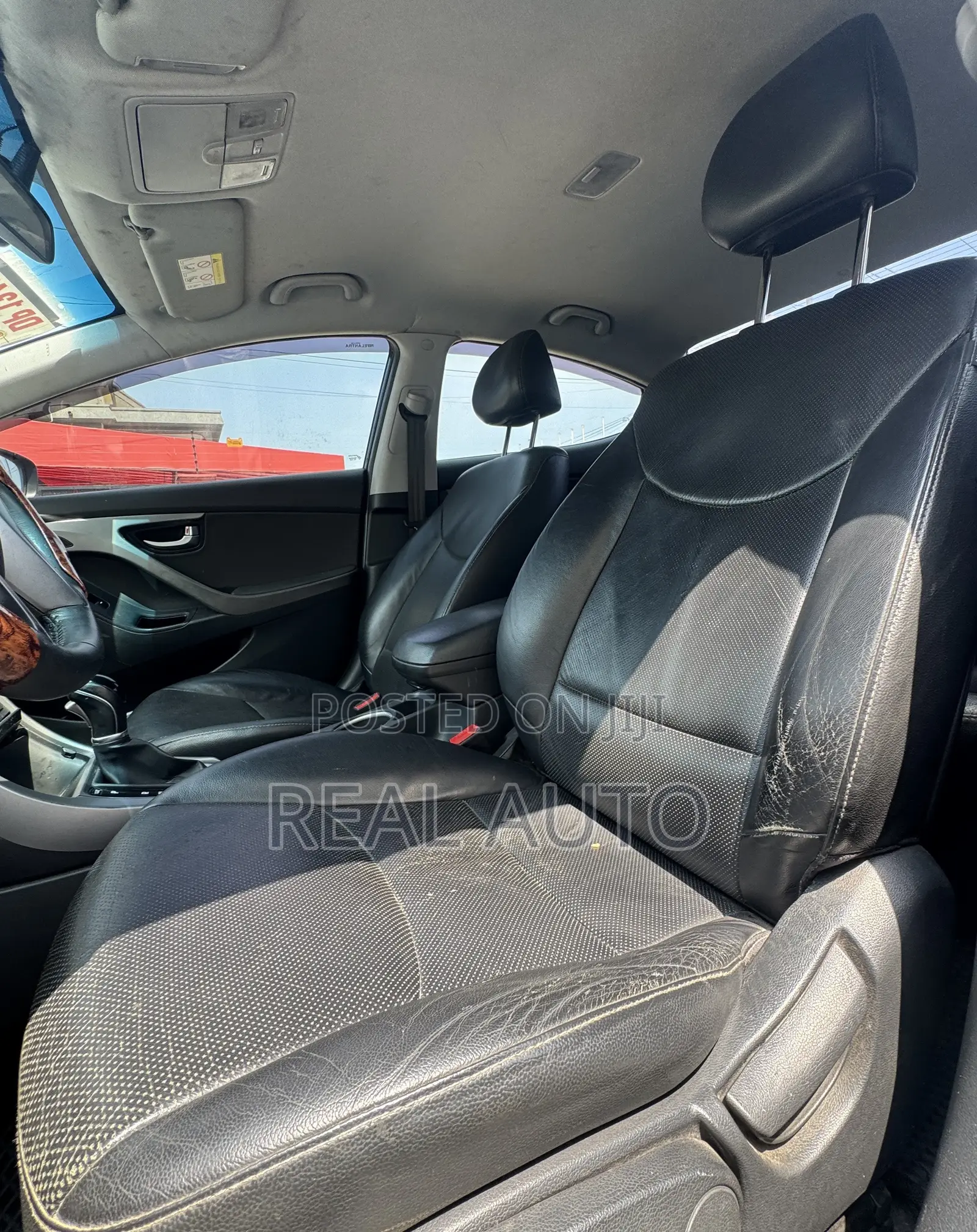 Hyundai Elantra SE Sedan FWD (1.8L 4cyl 6A) 2016 Black