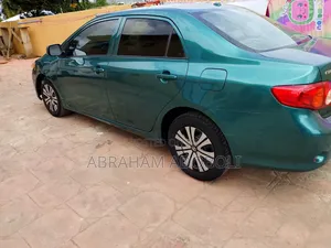 Toyota Corolla 2010 Green