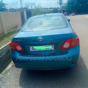 Toyota Corolla 2010 Green