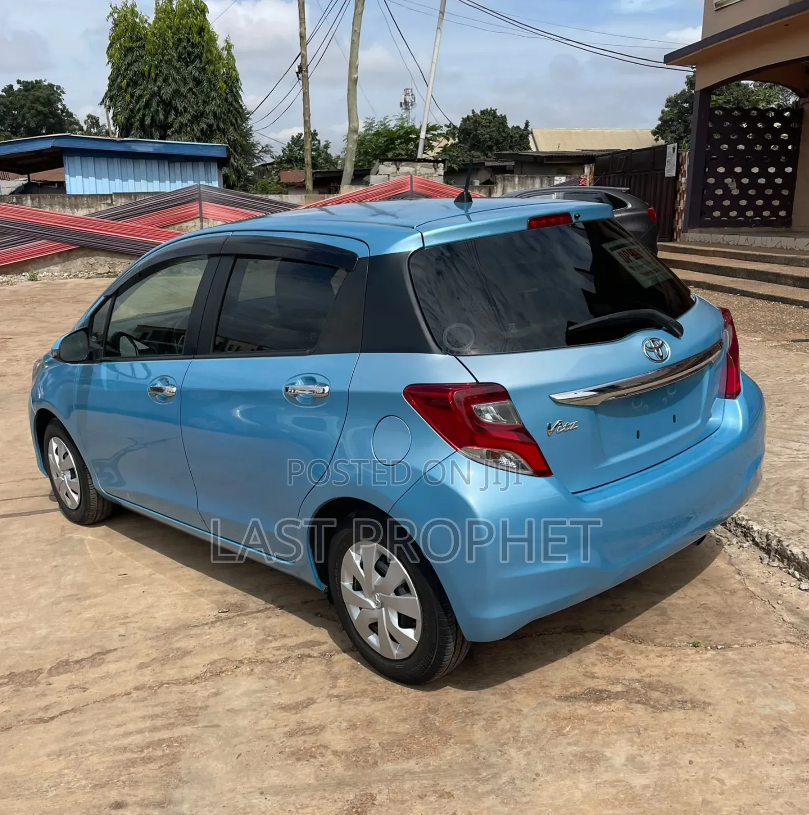 Toyota Vitz 1.3 FWD 5dr 2015 Blue
