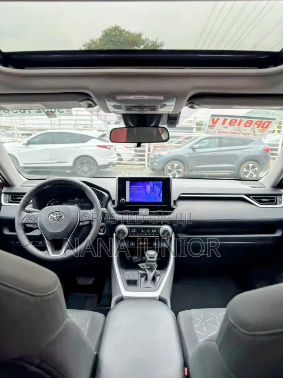 Toyota RAV4 XLE AWD 2024 Red