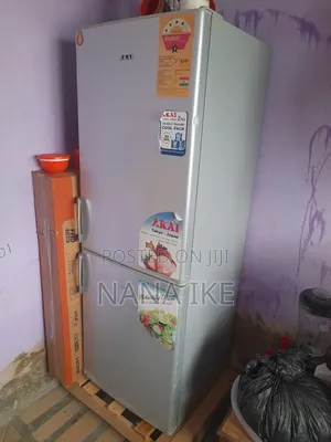 Akai Refrigerator 217 Liters