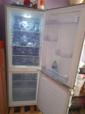 Akai Refrigerator 217 Liters