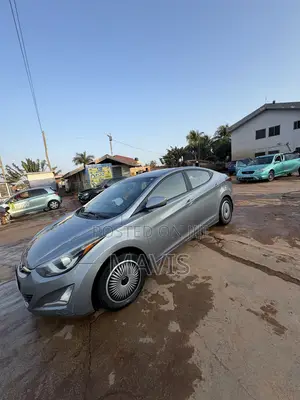 Hyundai Elantra SE Sedan FWD (1.8L 4cyl 6A) 2016 Silver