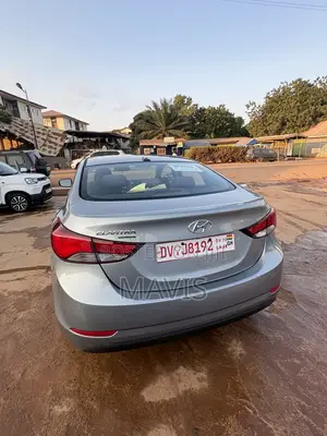 Hyundai Elantra SE Sedan FWD (1.8L 4cyl 6A) 2016 Silver