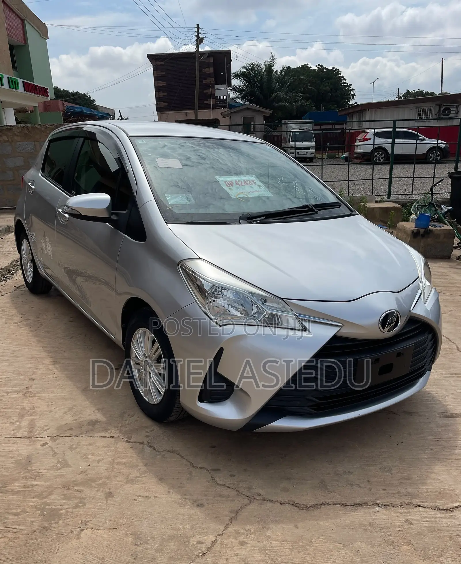 Toyota Vitz 1.3 AWD 3dr 2017 Silver