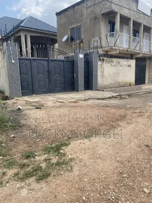 8bdrm House in Amasaman for sale