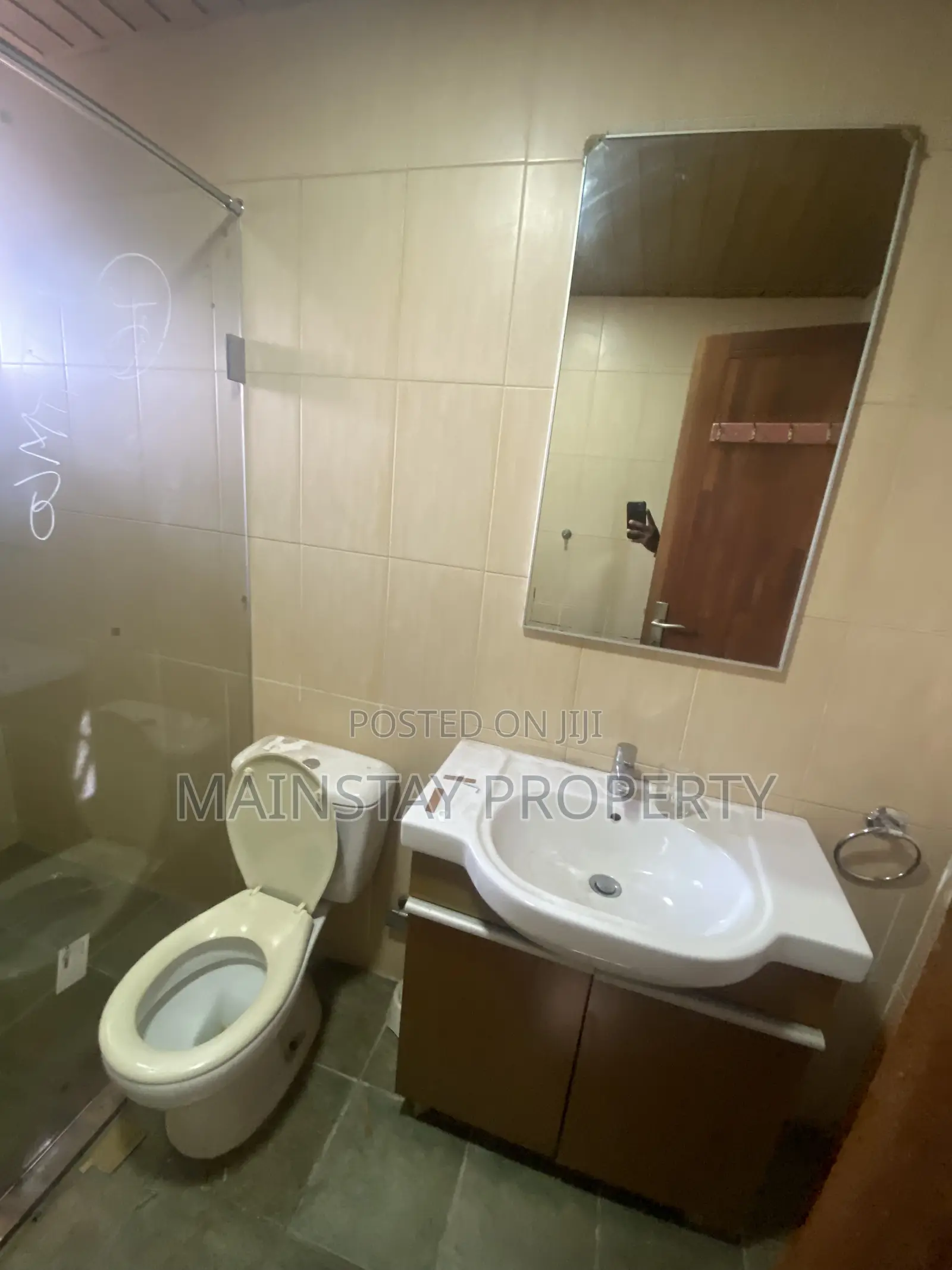 Furnished 3bdrm Apartment in Mainstay Estates, East Legon for rent