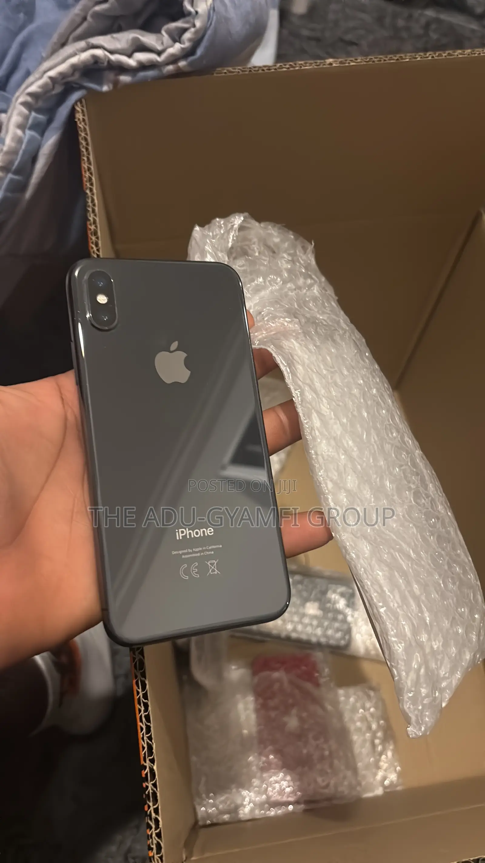 Apple iPhone X 64 GB Red