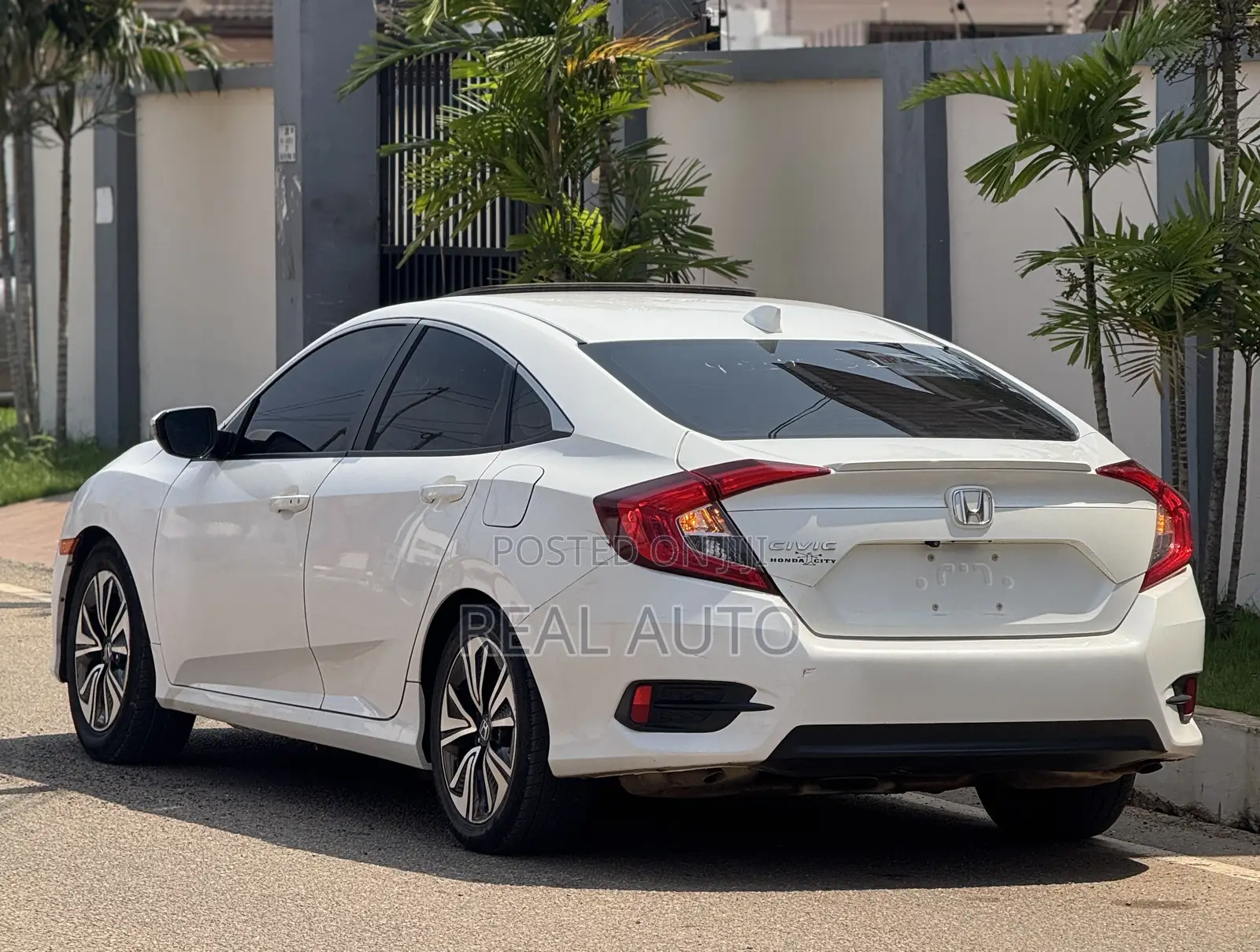 Honda Civic EX-T 4dr Sedan (1.5L 4cyl) 2017 White