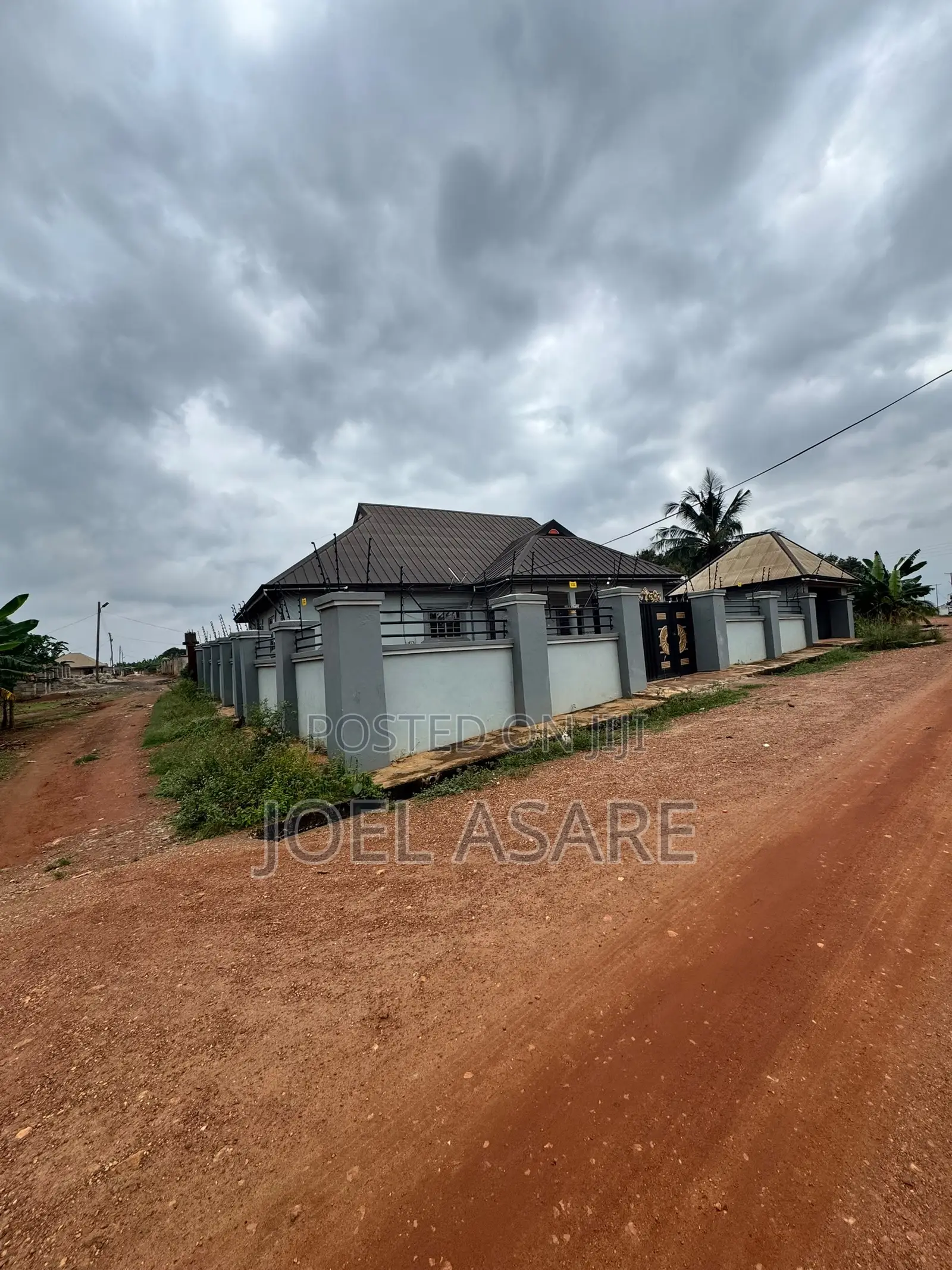 5bdrm House in Kumasi Metropolitan for sale