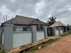5bdrm House in Kumasi Metropolitan for sale
