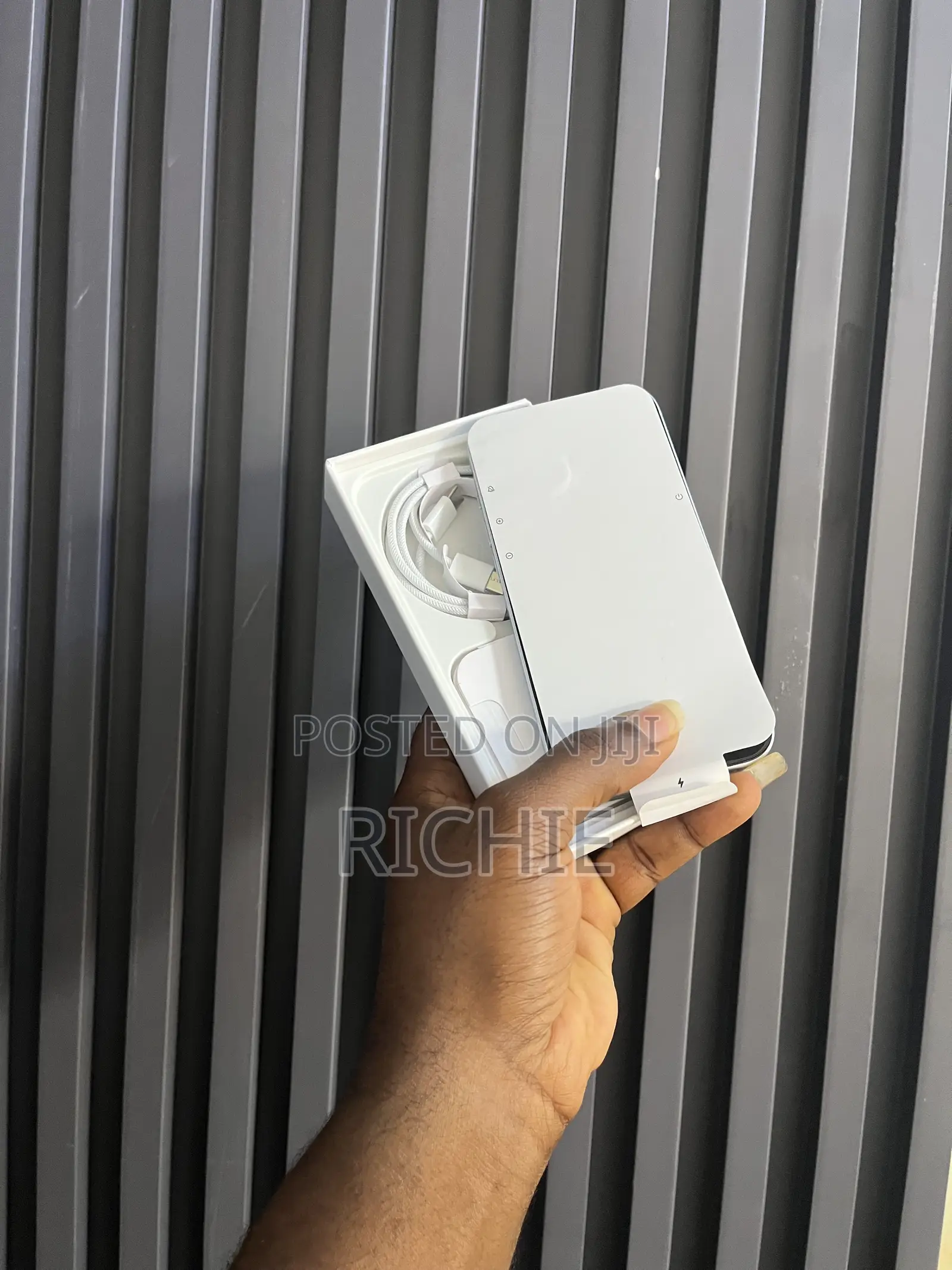 New Apple iPhone 15 128 GB