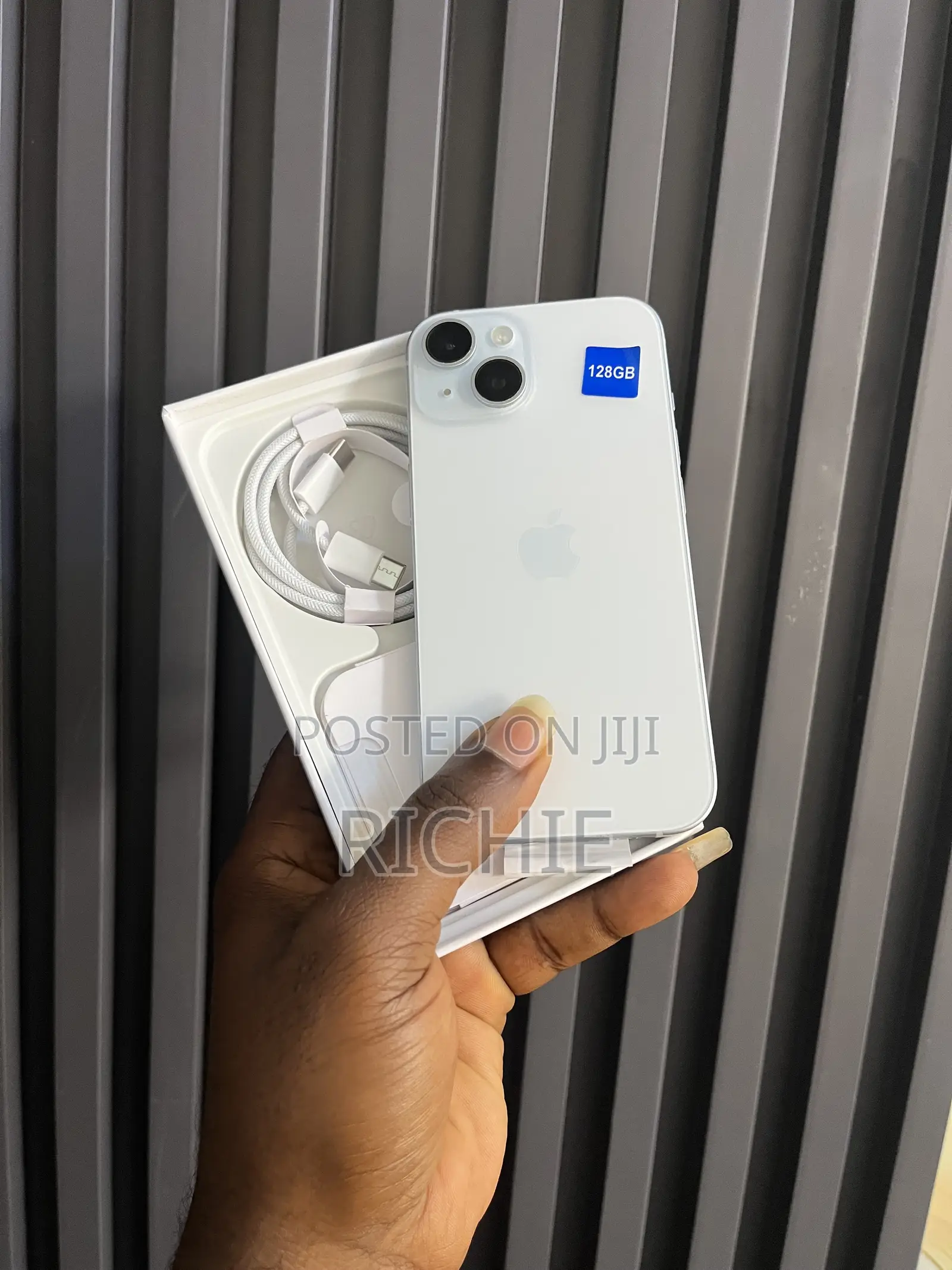 New Apple iPhone 15 128 GB