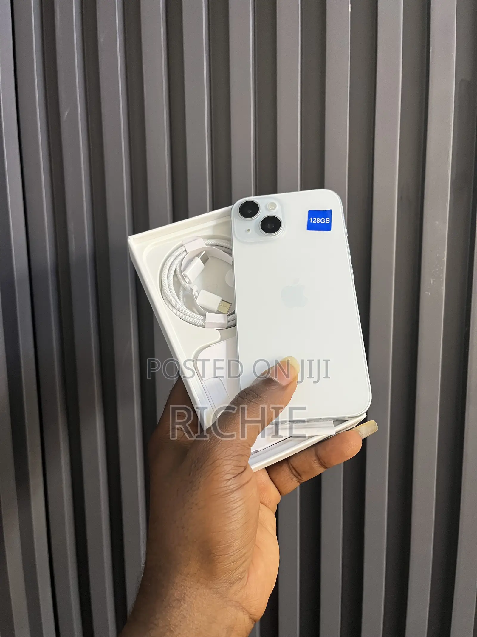 New Apple iPhone 15 128 GB