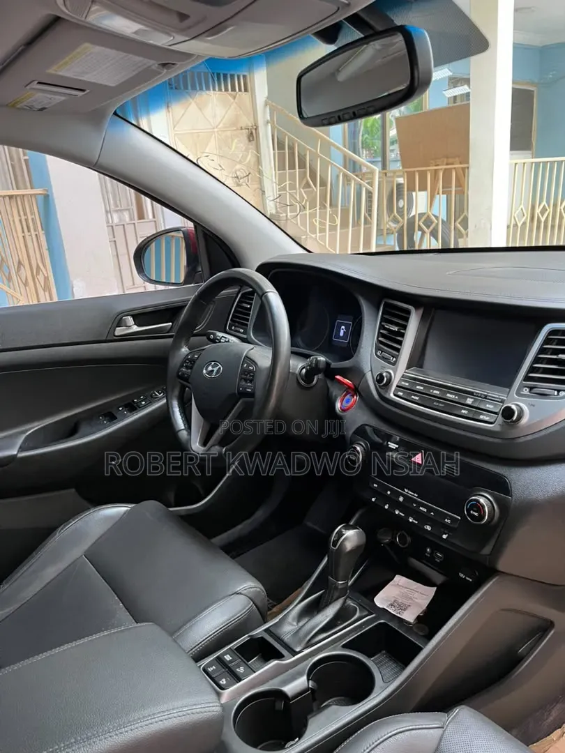 Hyundai Tucson Limited AWD 2017 Brown