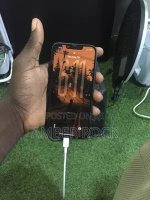 Apple iPhone 13 128 GB