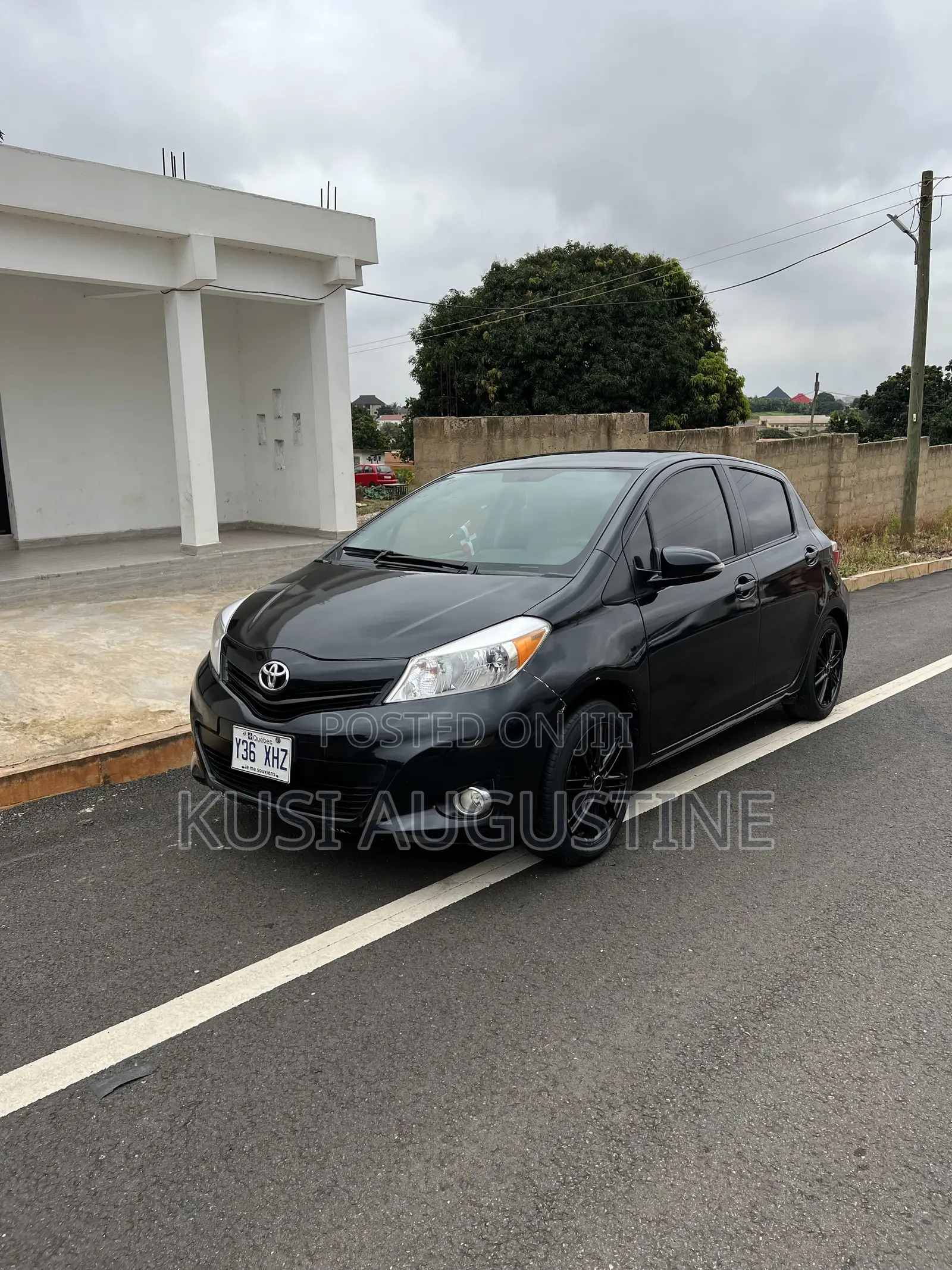 Toyota Yaris LE Hatchback 5dr 2013 Black