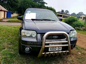 Ford Escape XLS 4x4 2004 Black