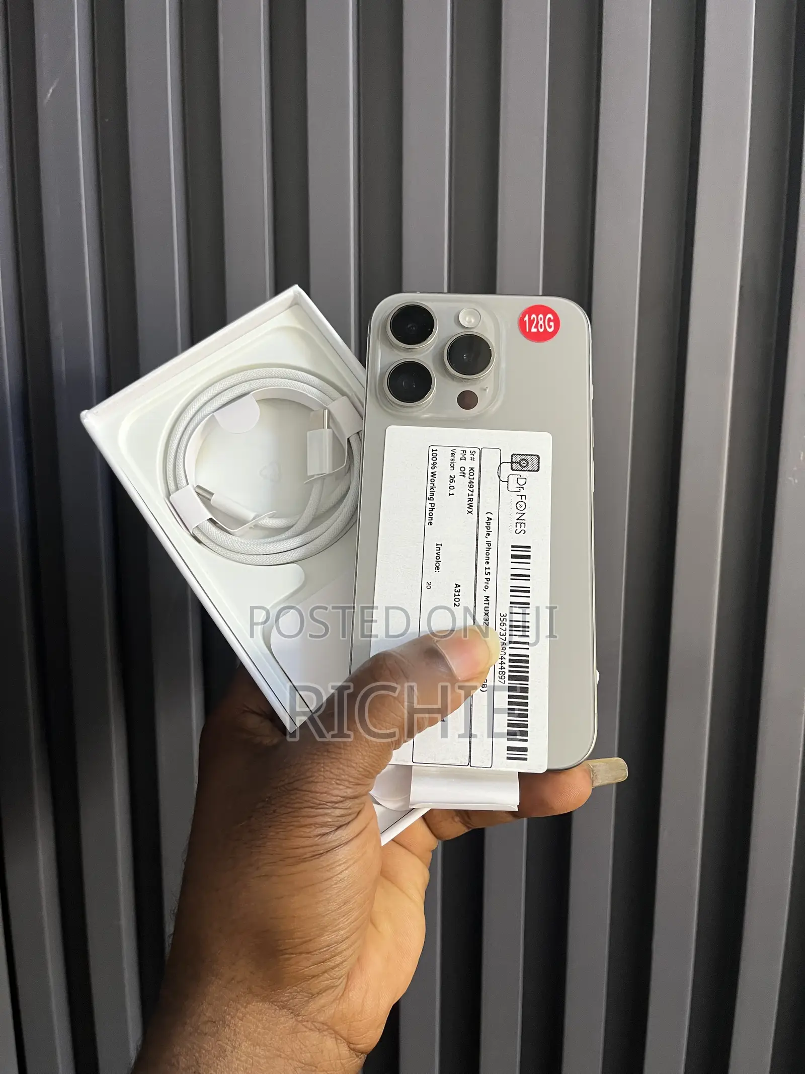 New Apple iPhone 15 Pro 128 GB Silver