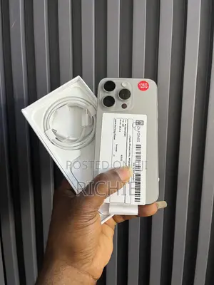New Apple iPhone 15 Pro 128 GB Silver