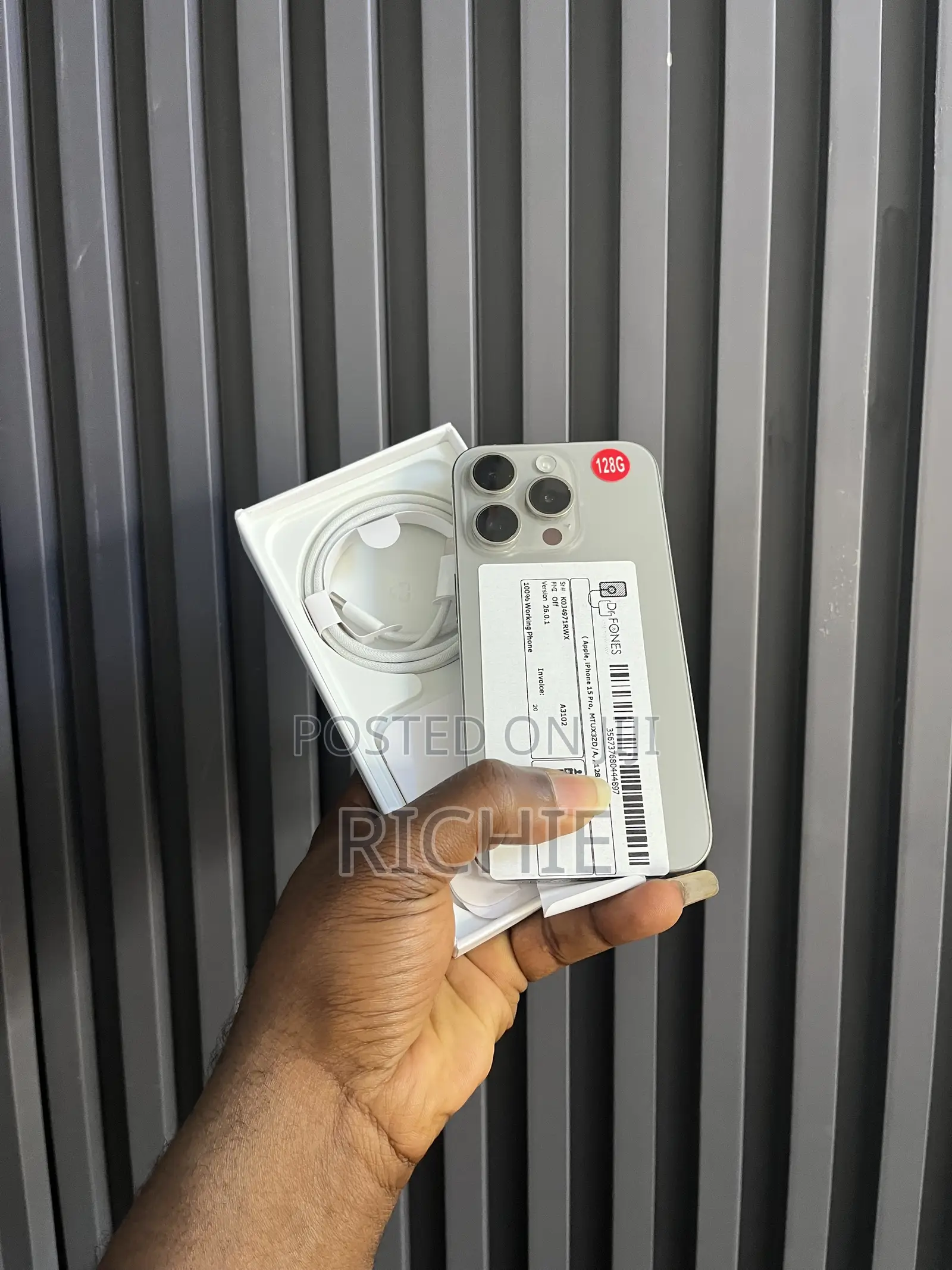 New Apple iPhone 15 Pro 128 GB Silver
