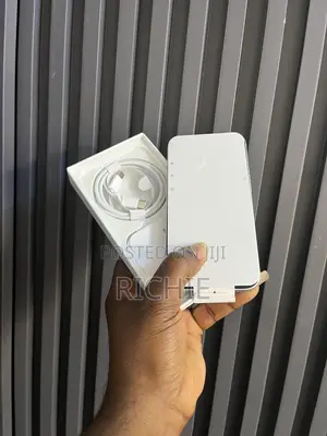 New Apple iPhone 15 Pro 128 GB Silver
