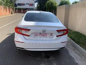 Honda Accord 2018 White
