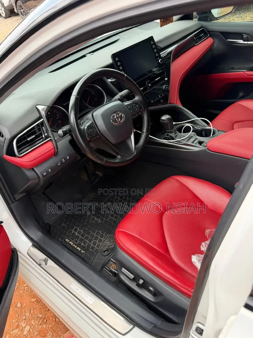 Toyota Camry XSE 2023 White