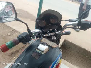 Bajaj Boxer 2021 Red