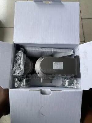 How Far 4Lens Outoor Solar Smart Camera -