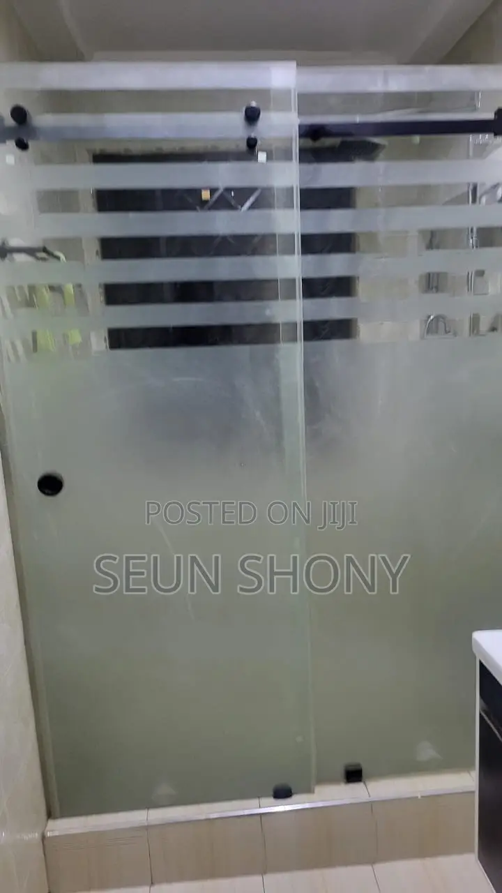 2bdrm Apartment in Lakeside Estate, Ashaley Botwe for rent