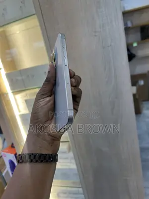 Apple iPhone 15 Pro 128 GB Silver
