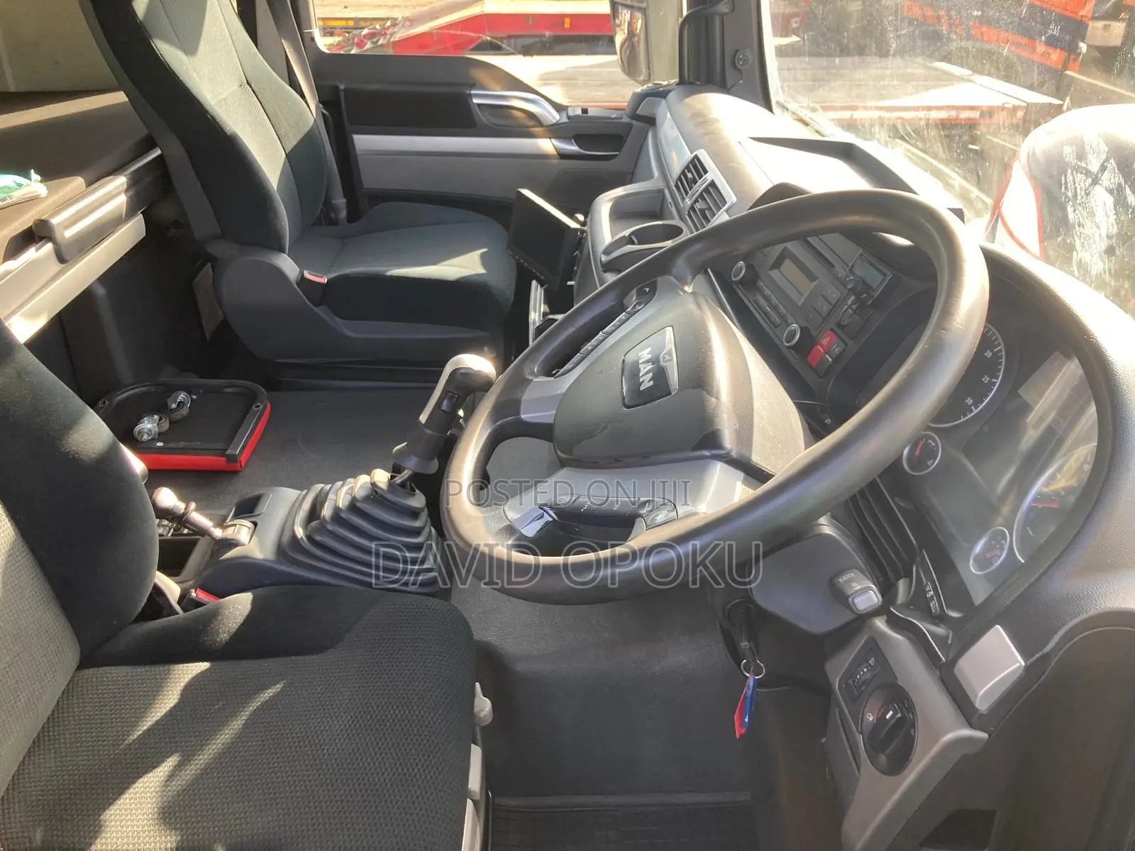 MAN TGS 26.4006x2 Beavertail Tuck