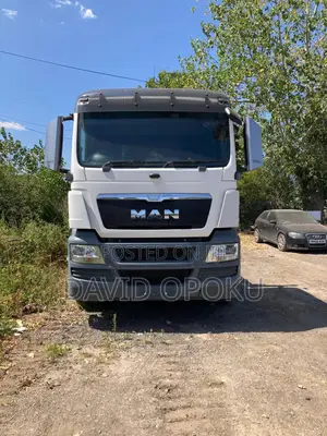MAN TGS 26.4006x2 Beavertail Tuck
