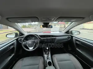 Toyota Corolla LE Eco (1.8L 4cyl 2A) 2018 Silver