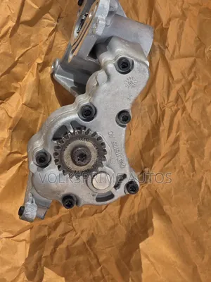 Engine Oil Pump Fit VW Golf, Jetta,Tiguan With 1.8l/2.0 Tubor Engines