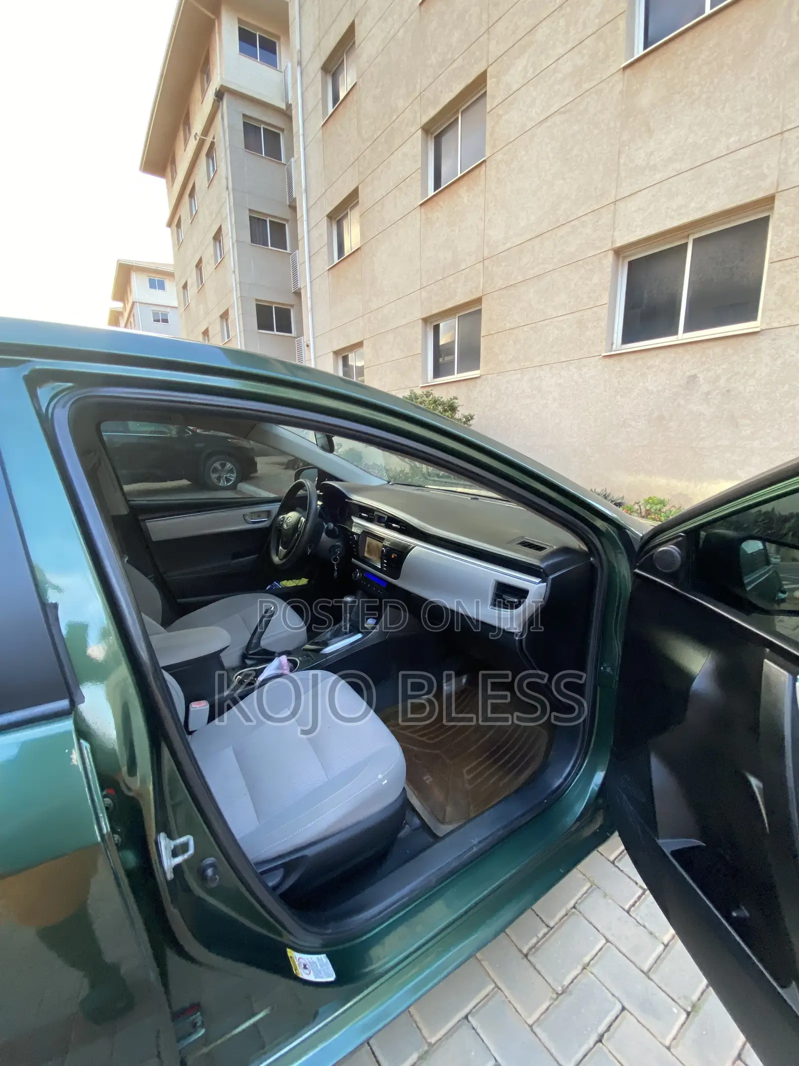 Toyota Corolla 2014 Green