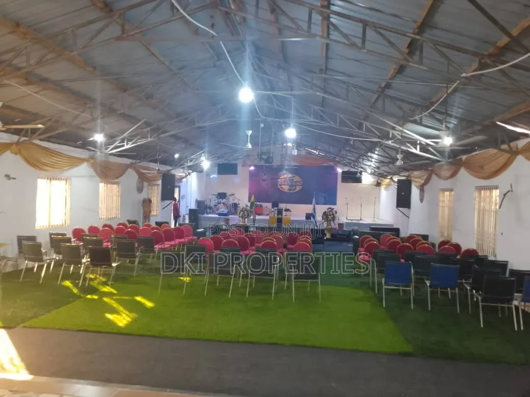 Church Building at Oyarifa Teiman for Rent